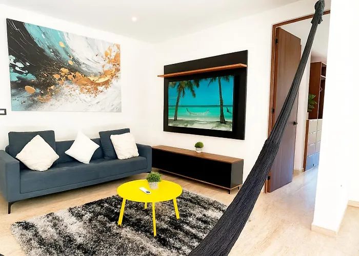 Private Terrace And Golf View Apartment
