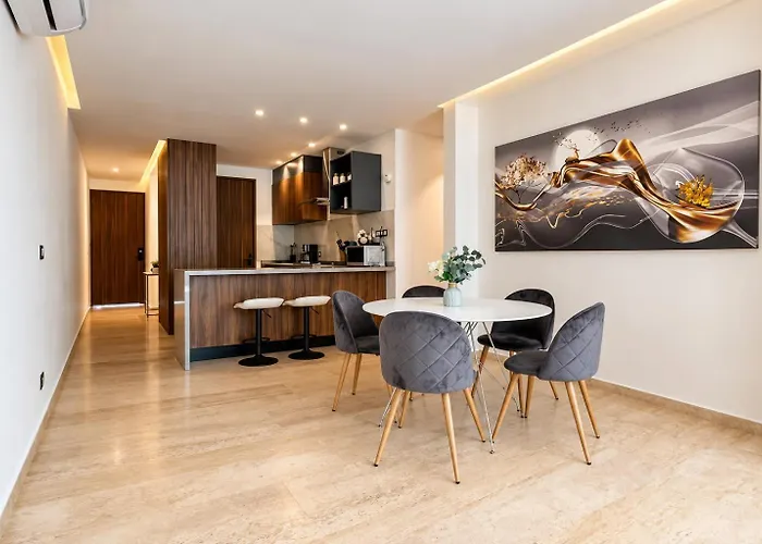 Private Terrace And Golf View Apartamento *