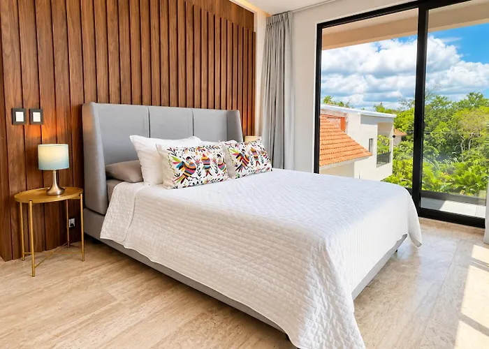 Private Terrace And Golf View *